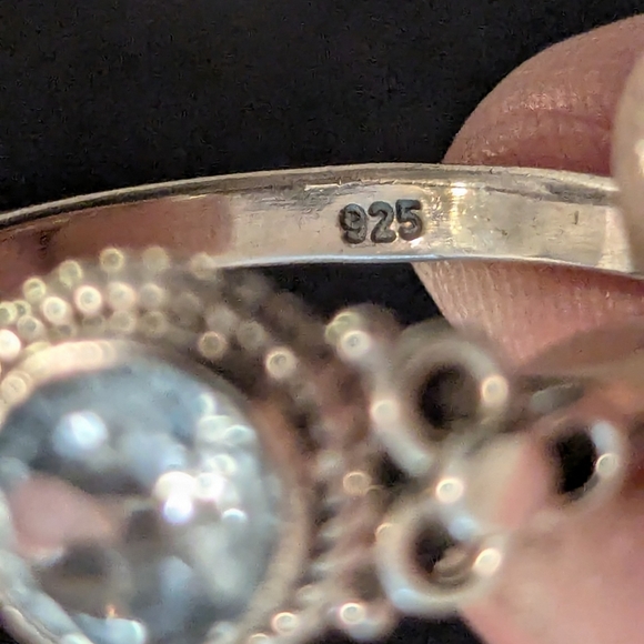 Vibrant Genuine Sky Blue Topaz Solid 925 Sterling Silver Size 9 - Picture 6 of 8